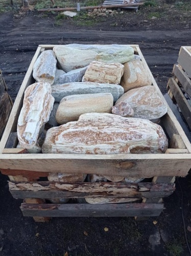 Златолит жёлтый, жёлто-зелёный глыбки и валуны для ланшафтного дизайна купить в Лениногорске