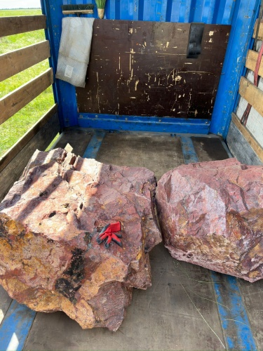 Ландшафтные глыбы красно-фиолетовые 200-1000 килограмм купить в Лениногорске