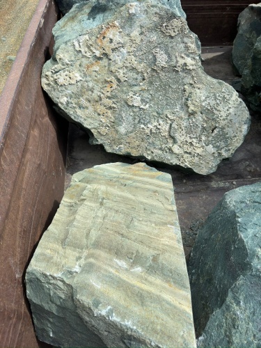 Ландшафтные глыбы зелёные 200-500 килограмм купить в Лениногорске