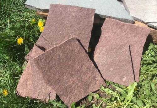 Плитняк лемезит бордовый для цоколя 1,5-2 см купить в Лениногорске