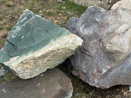 Камни для ландшафтного дизайна зелёные 10-60 килограмм купить в Лениногорске