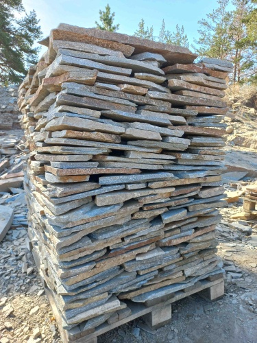 Плитняк златолит серебристый для цоколя, отмостки купить в Лениногорске