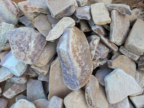 Златолит жёлтый, жёлто-зелёный глыбки и валуны для ланшафтного дизайна купить в Лениногорске