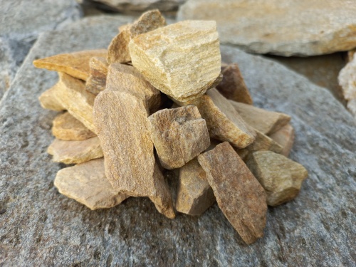 Златолит жёлтый декоративная каменная крошка купить в Лениногорске