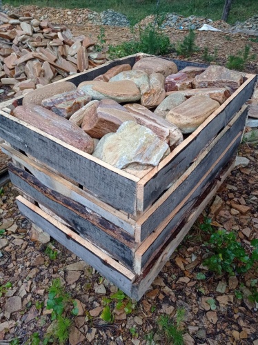 Златолит жёлтый, жёлто-зелёный глыбки и валуны для ланшафтного дизайна купить в Лениногорске