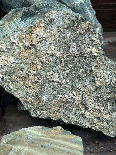 Ландшафтные глыбы зелёные 200-500 килограмм купить в Лениногорске