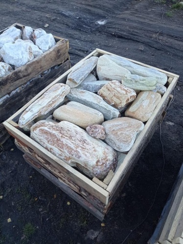 Златолит жёлтый, жёлто-зелёный глыбки и валуны для ланшафтного дизайна купить в Лениногорске